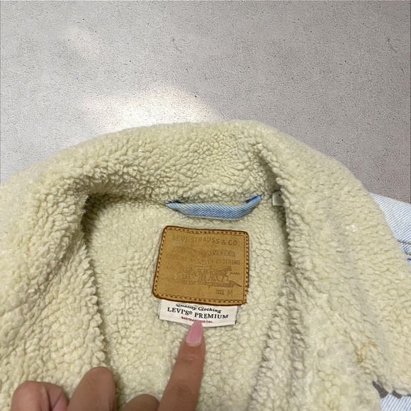 VTG Levi’s Big E Sherpa Lined Denim Trucker Jacket - Picture 4 of 7